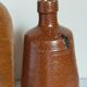 Duo de bouteilles Art-populaire en grès