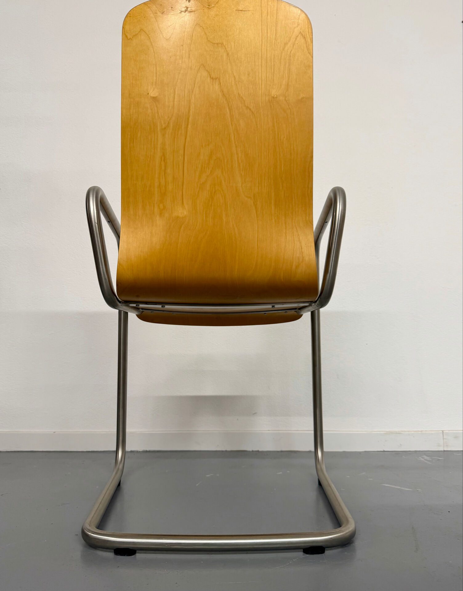 Set of 6 cantilever chairs from the Zumsteg Collection, moulded wood, 1980s.