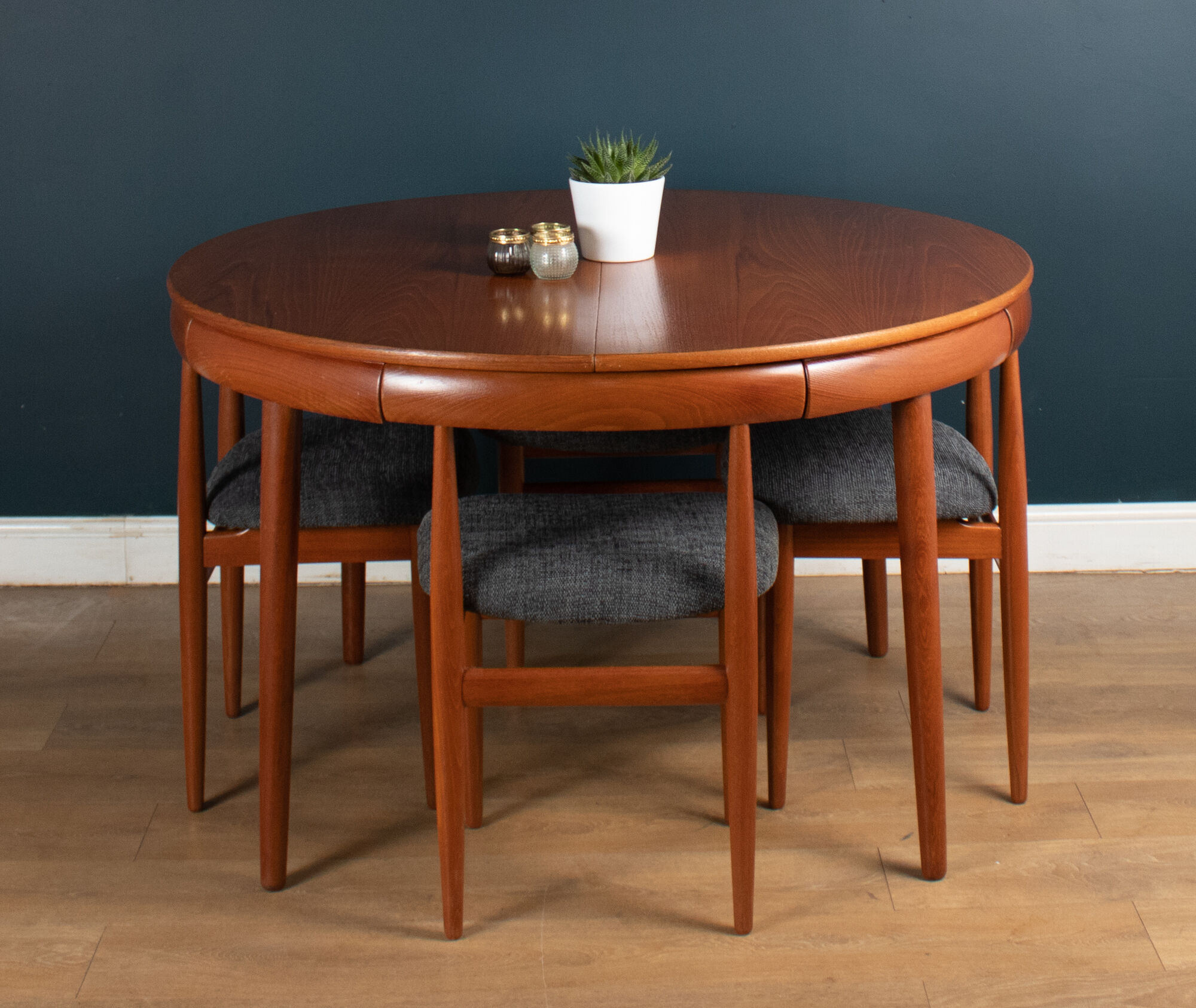 "Roundette" teak dining table & 6 chairs by  Hans Olsen for Frem Rølje 1960