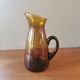 Pichet haut vintage verre couleur ambre