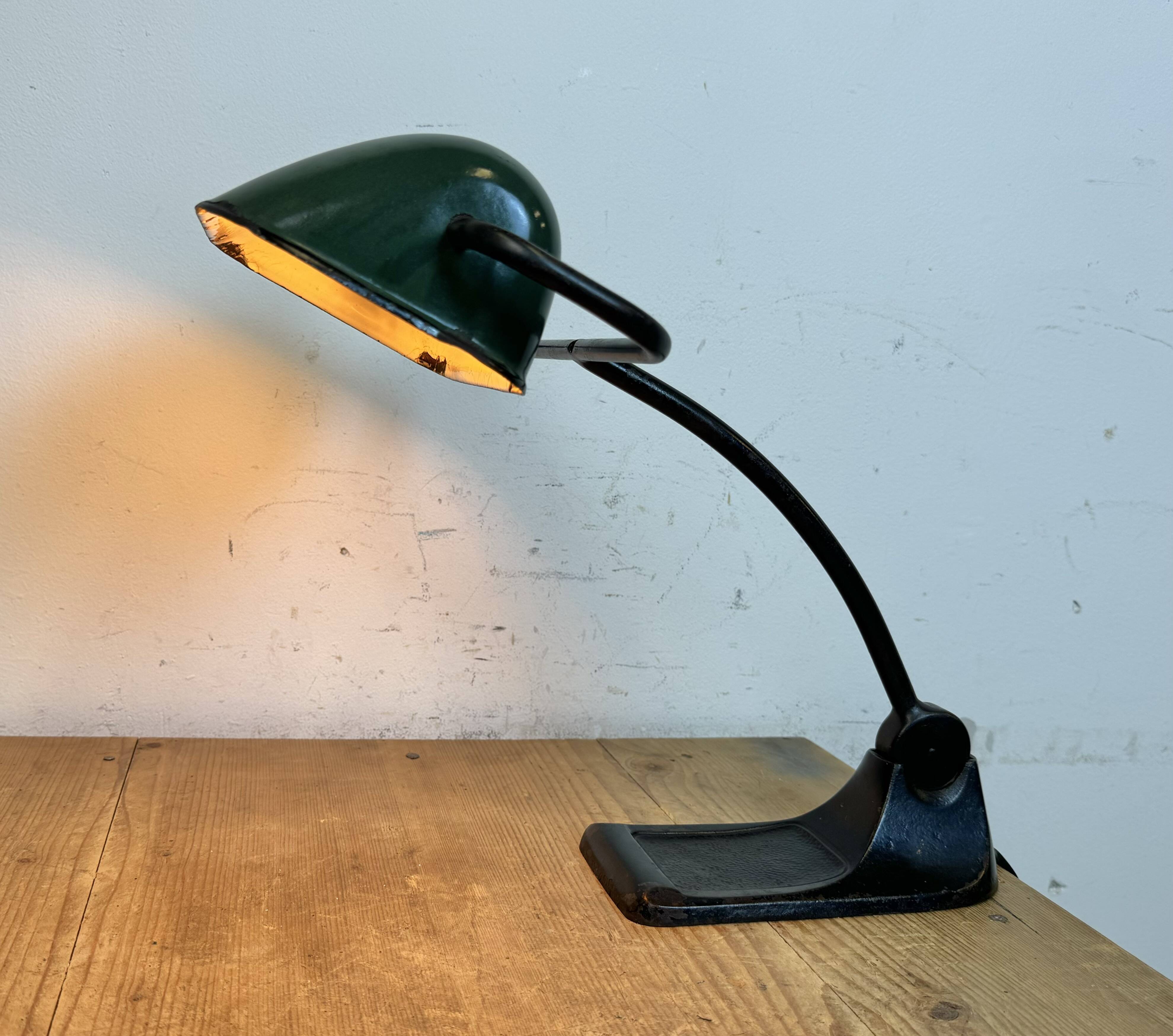 Lampe de Banque Vintage en Émail Vert de BUR, 1930s