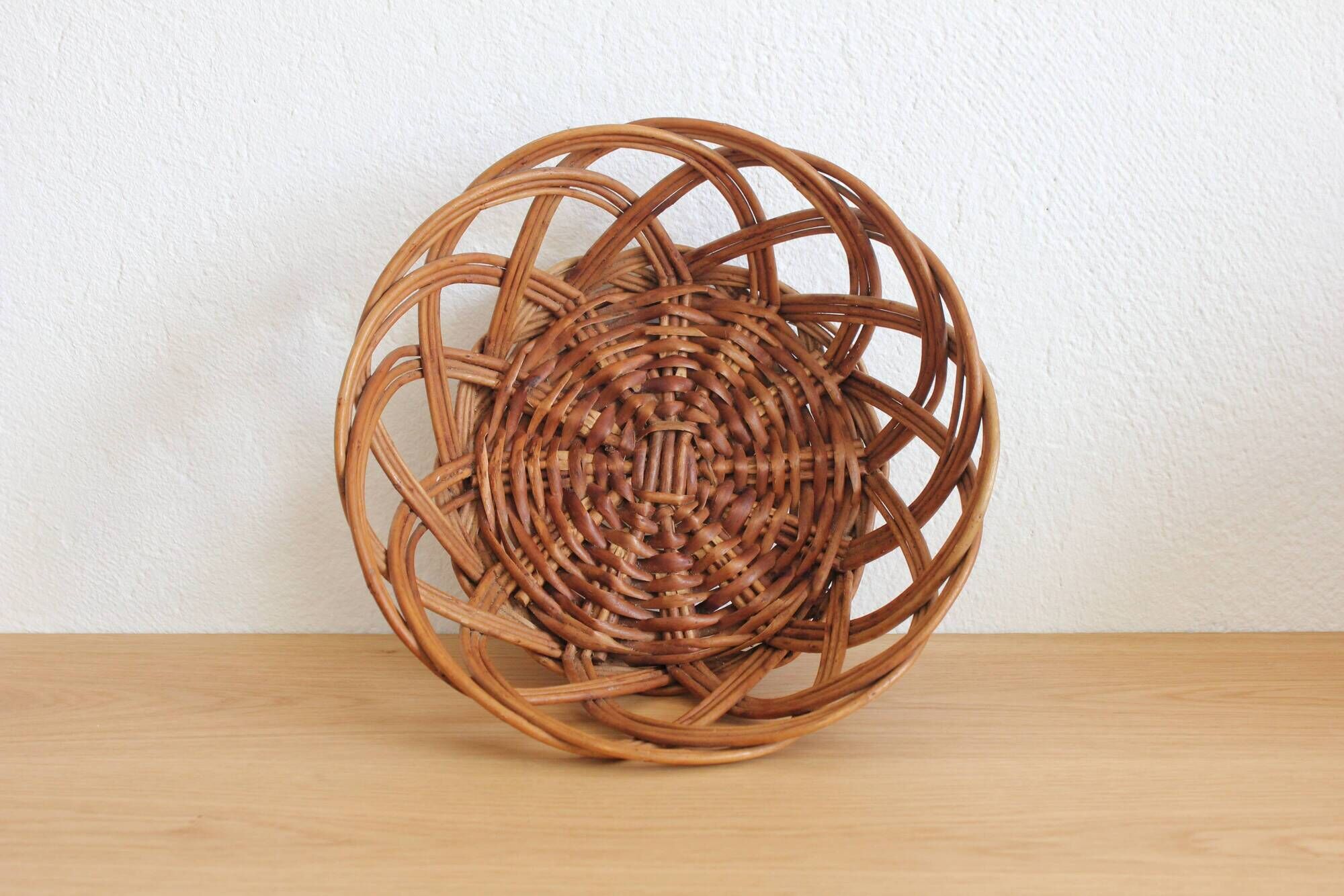 Vintage rattan/wicker fruit basket