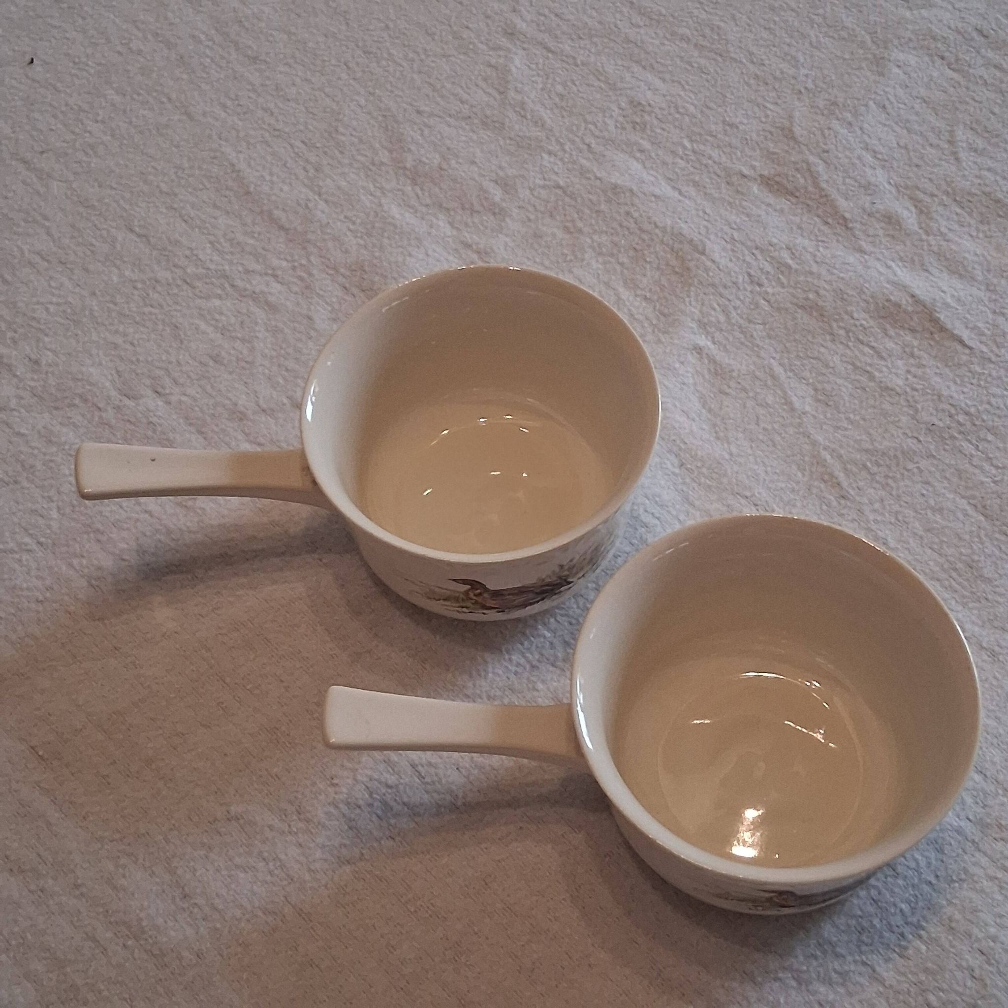 2 very pretty sauceboats or ramekins in porcelain from Villeroy & Boch.