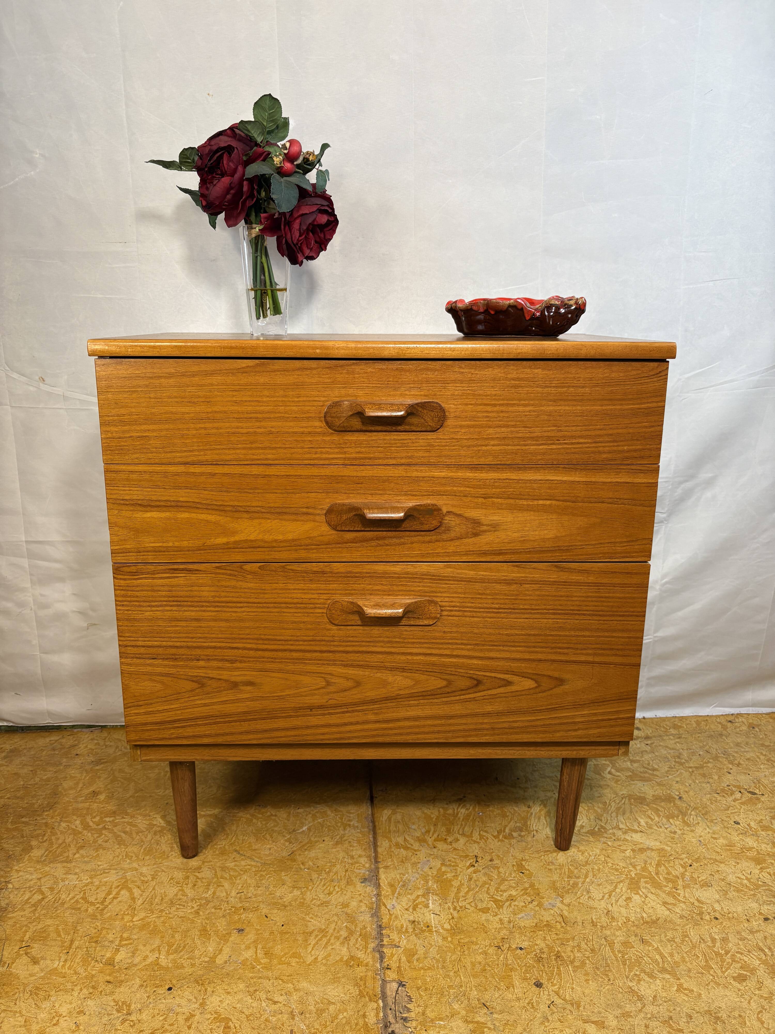 Mid-Century Retro Vintage Teak Chest of Drawers by Austinsuite 1960  Compac