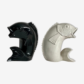 Couple of Primavera fish sculptures in white and black ceramic