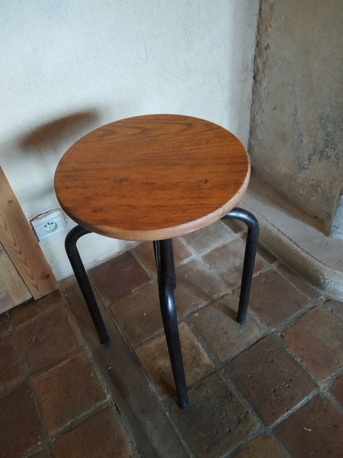 Tabouret d'atelier réglable