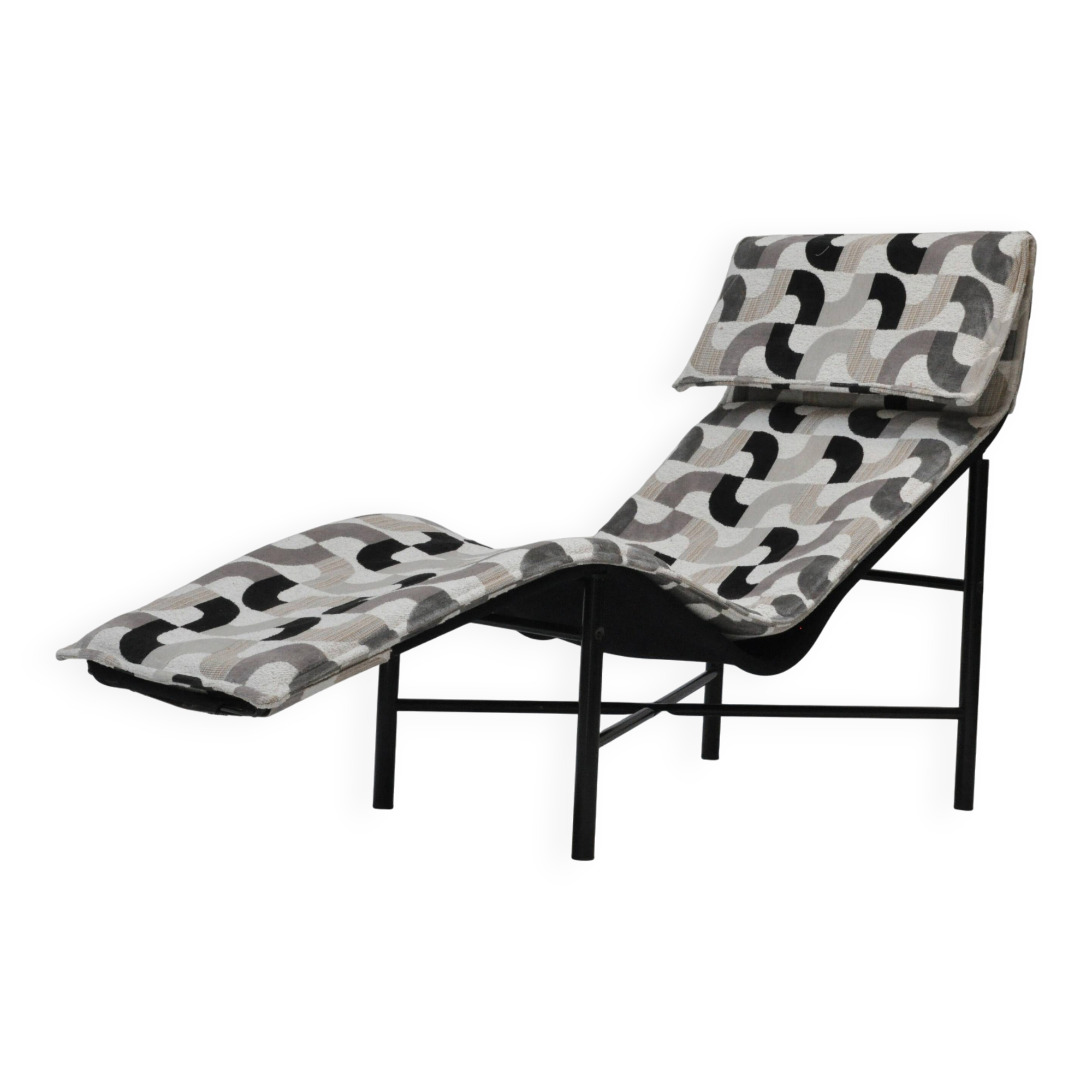 Chaise Longue Sculpturale ‘Skye’ par Torbjörn Björklund, années 1980 – Rembourrée à neuf.