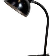 Lampe de table industrielle Bauhaus noire, années 1930