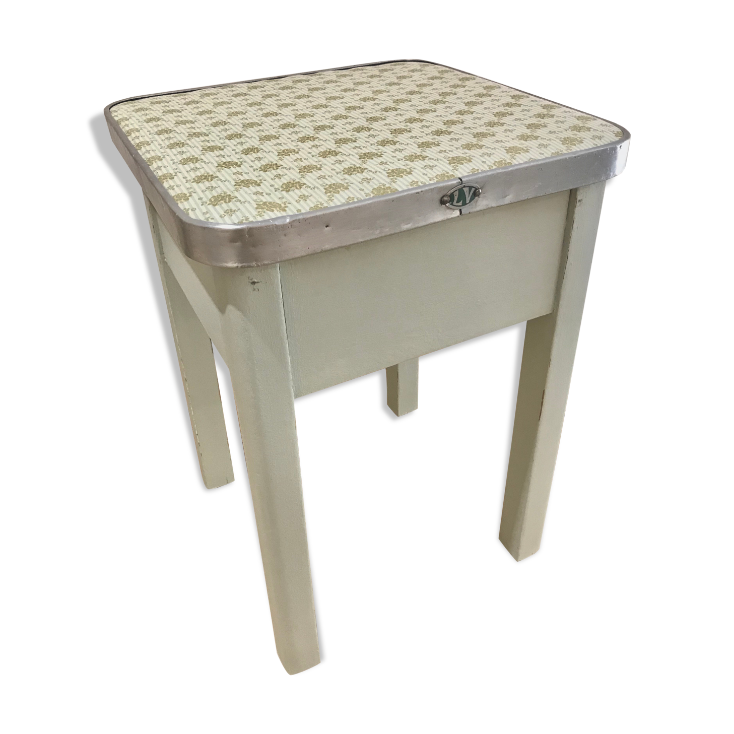 Almond green vintage wax ingtab