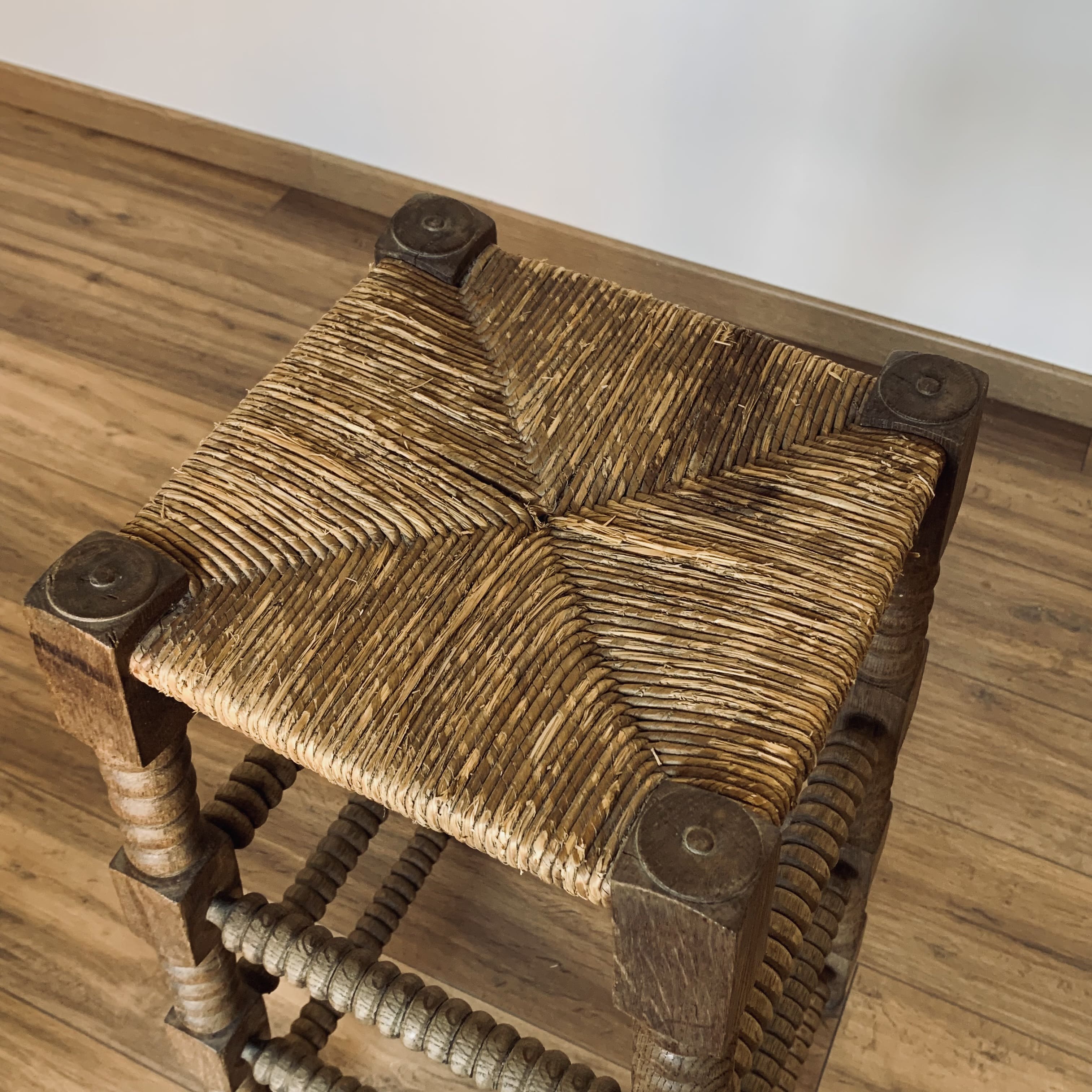 Stool high straw wood turned