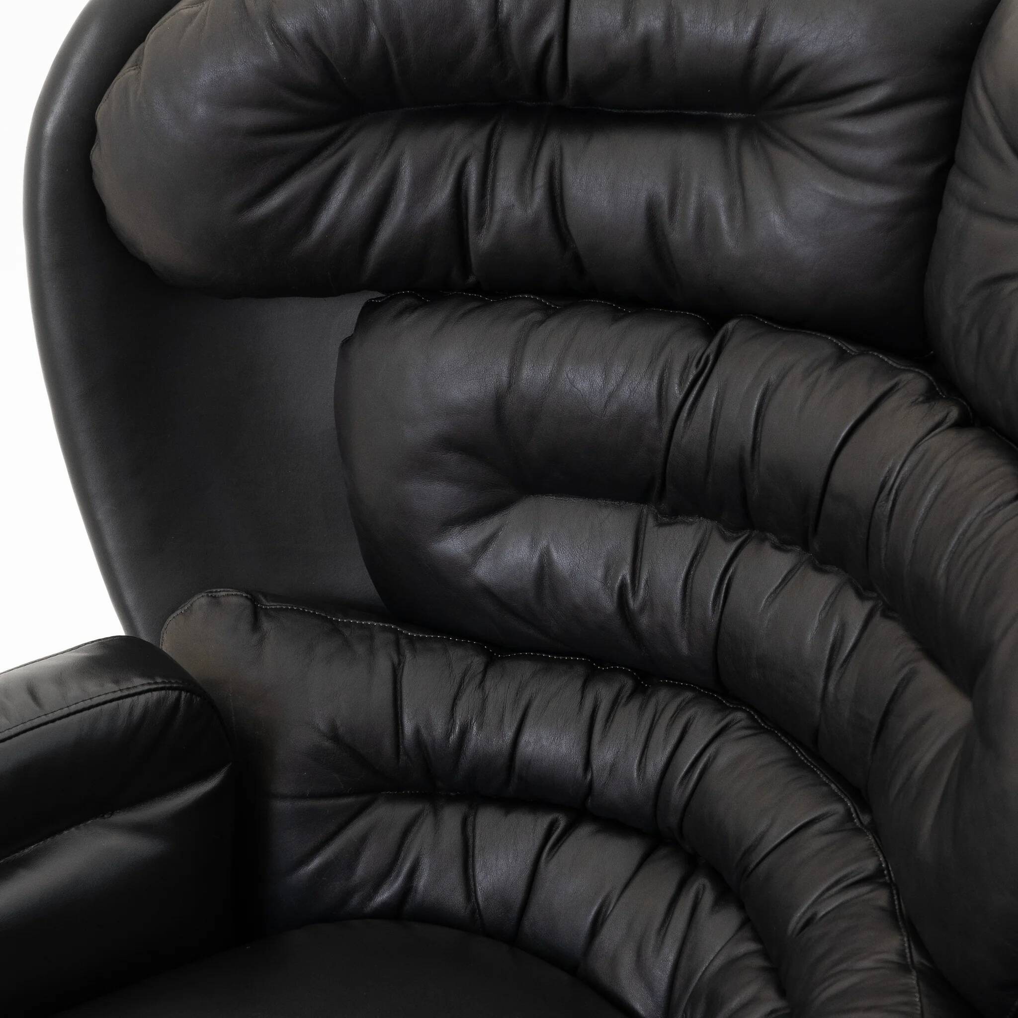 Elda Chair, Joe Colombo, Comfort, Black and Creme, Italy, circa 1970