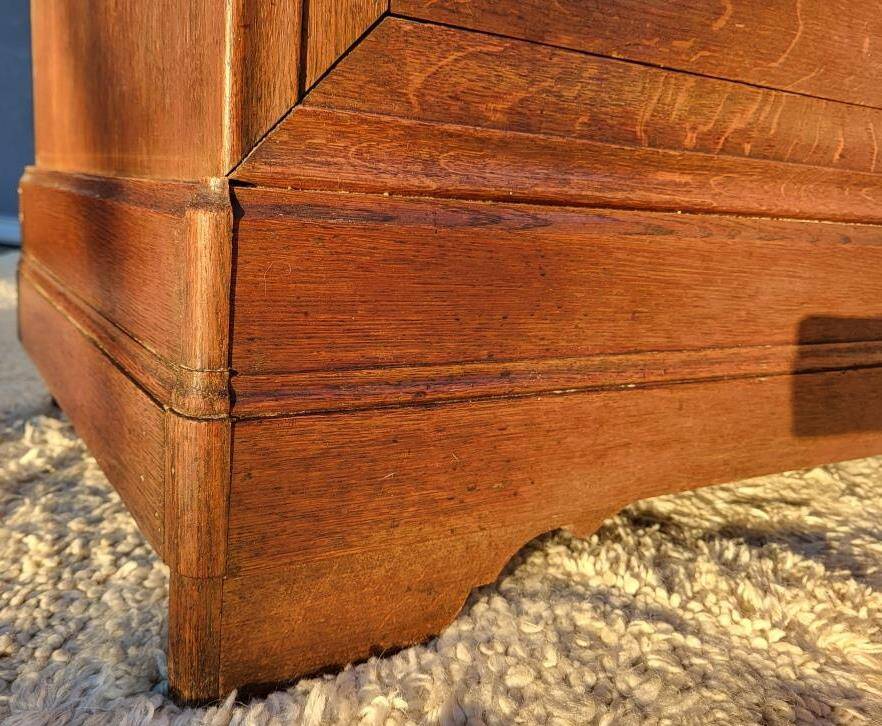 Louis-Philippe 19th century solid oak chest of 4 drawers
