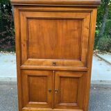 Armoire Louis Philippe du 19ème en bois massif