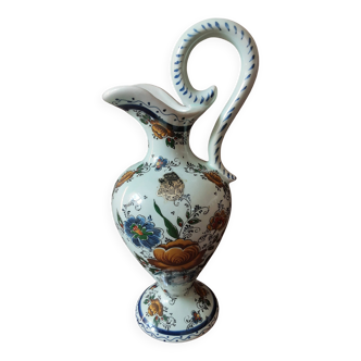 Pitcher Hubert Becquet Quaregnon