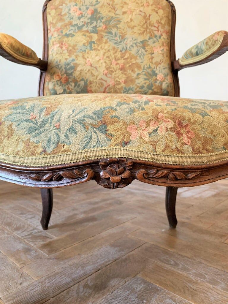 Armchair to the Queen, Louis XV style, circa 1750
