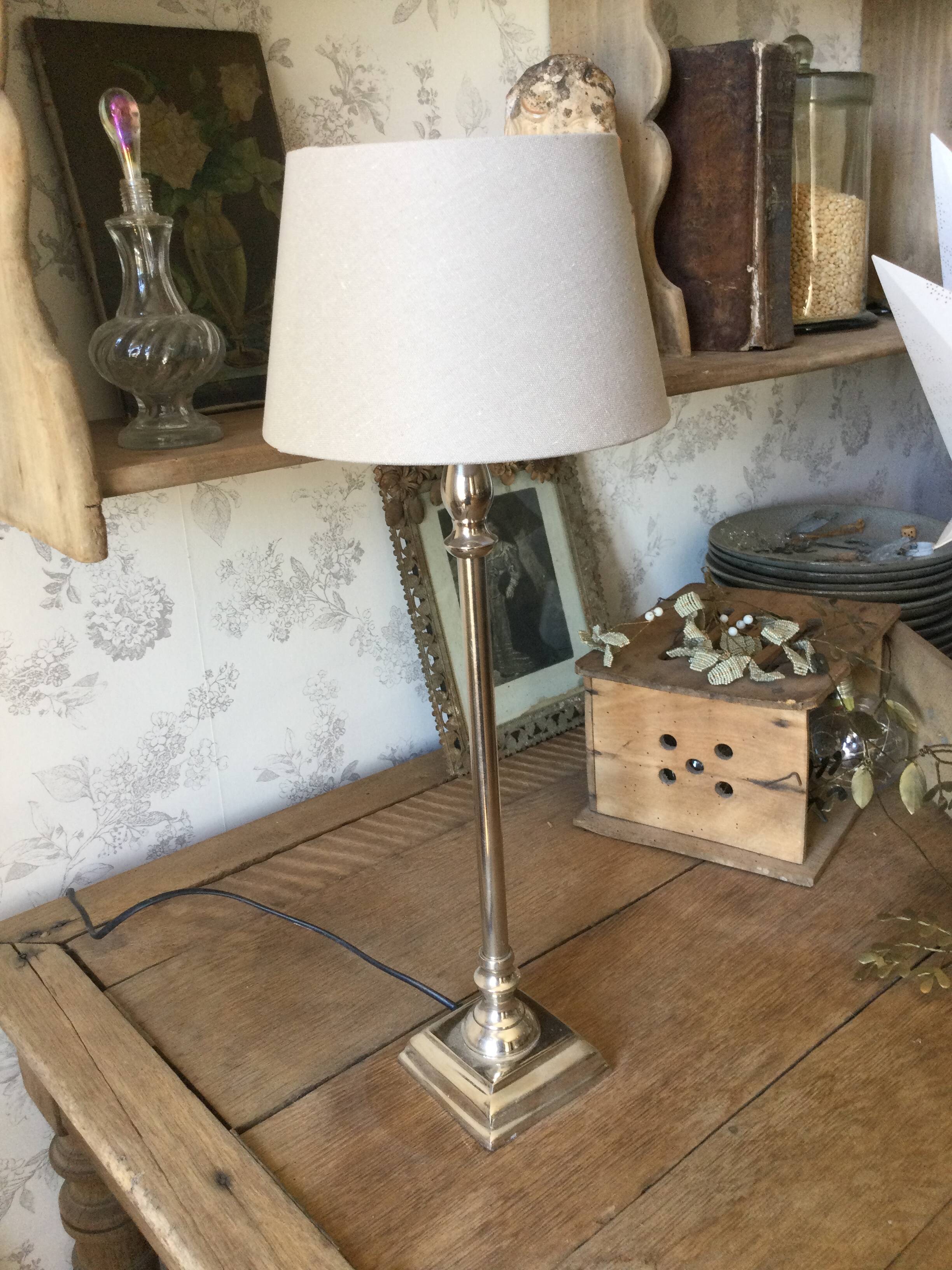 Metal lamp with lampshade