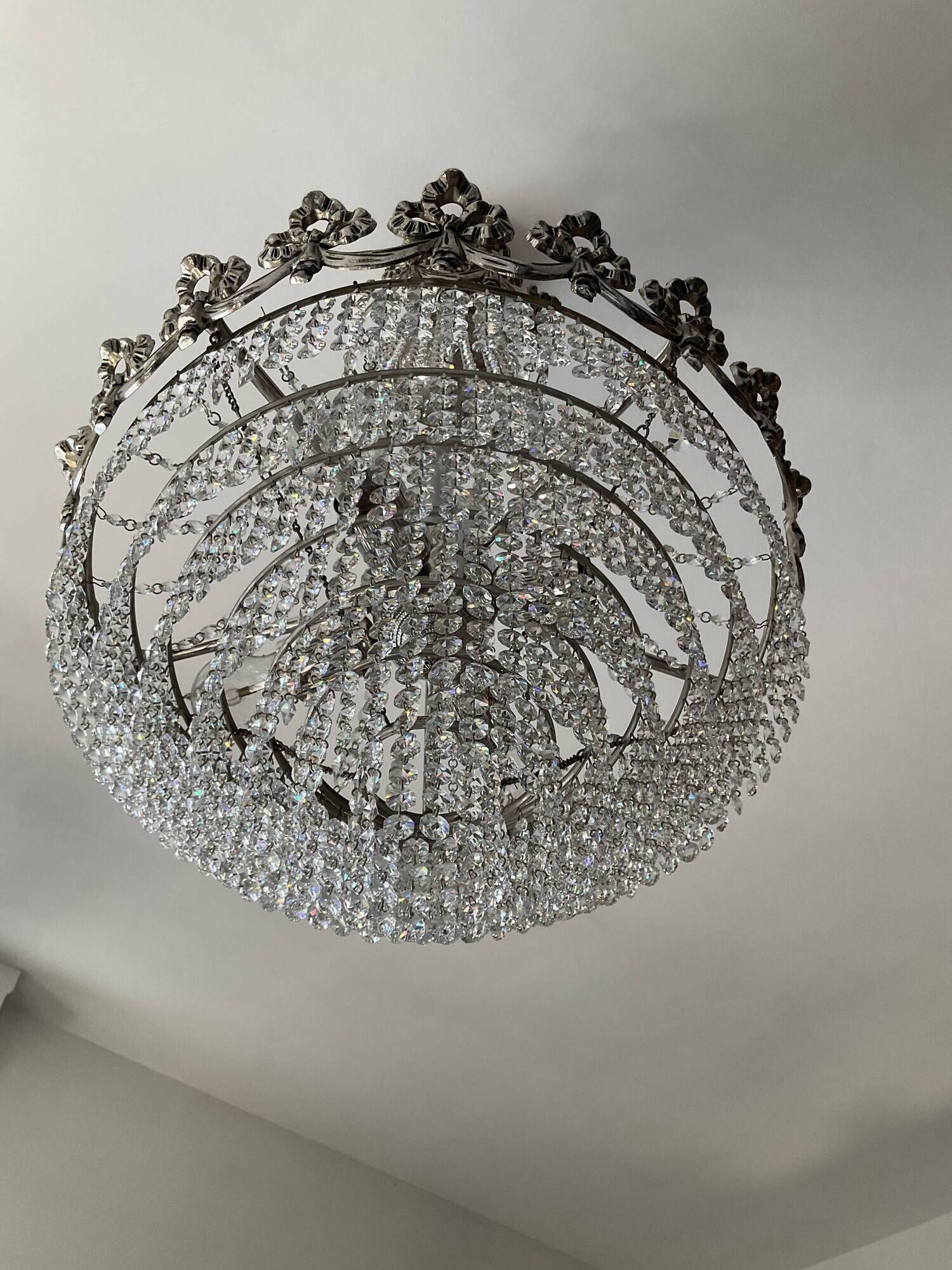 Hot air balloon chandelier in silver bronze and crystal tassels