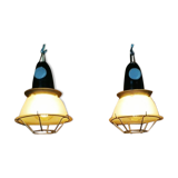 Paire de lampes industrielles en bakélite