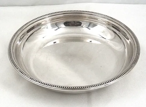 Christofle Perles round hollow plate, bowl, silver-plated salad bowl, excellent condition.
