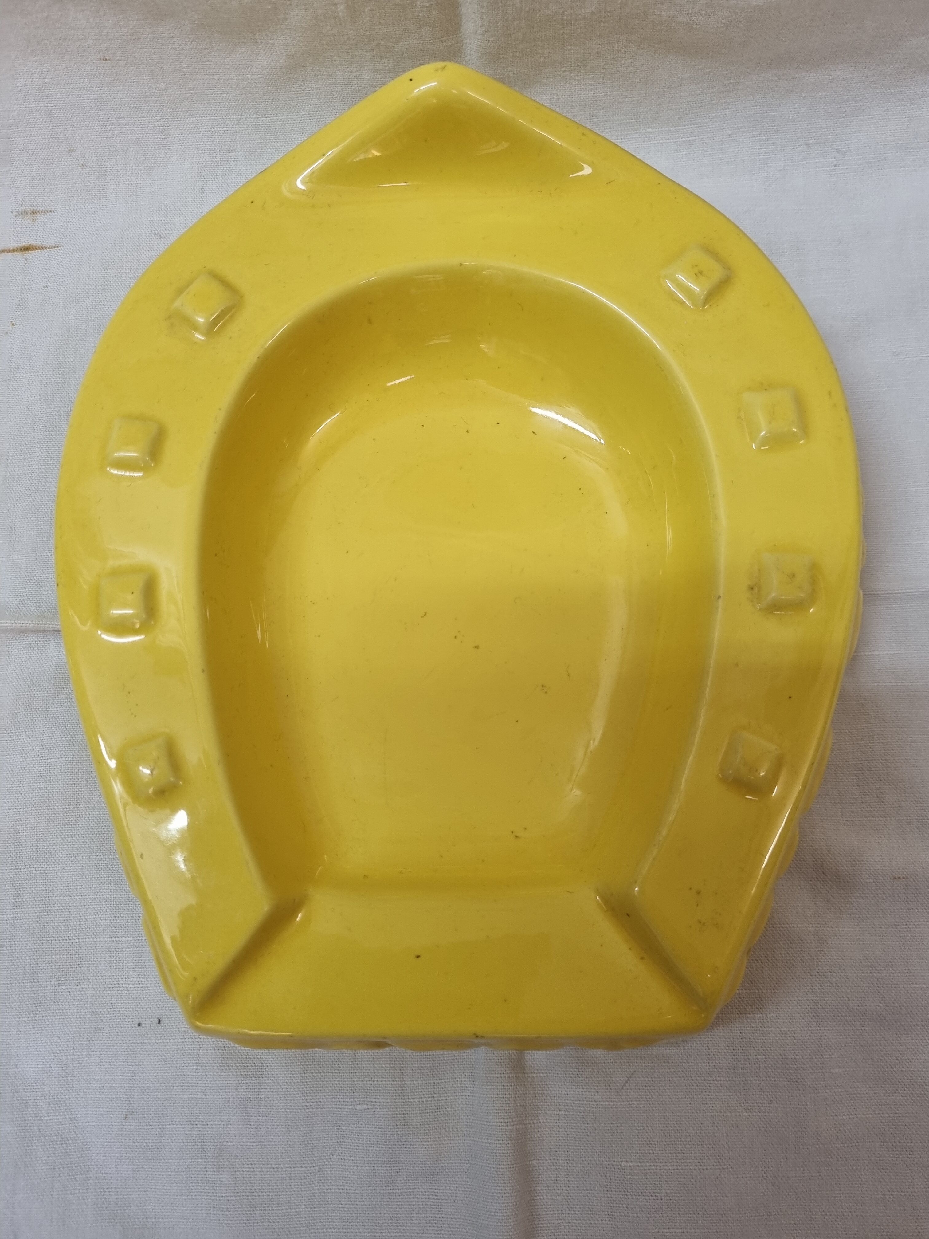Ashtray horseshoe Henriot Quimper