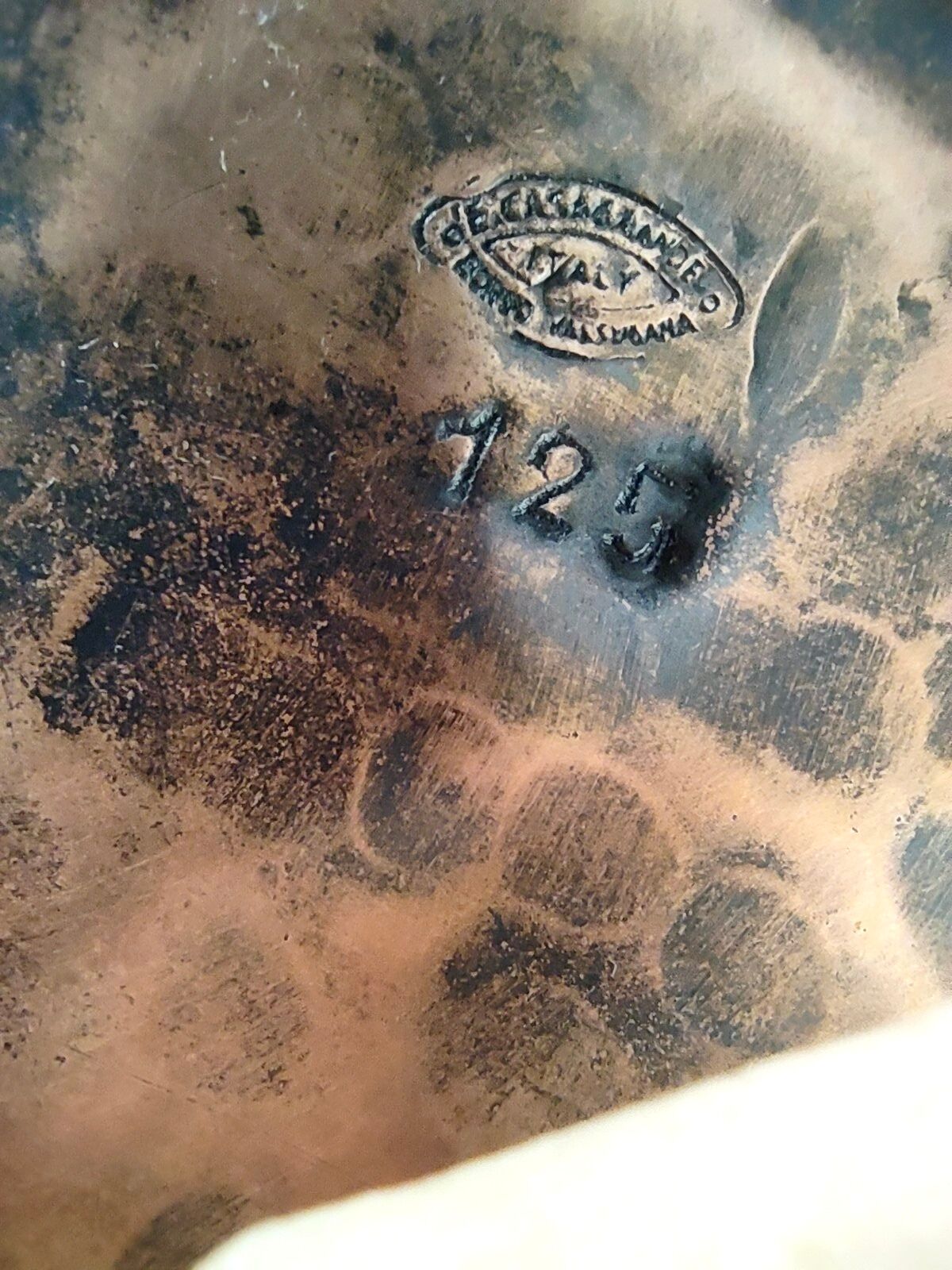 Vintage round embossed copper cachepot / vase by egidio casagrande, italy