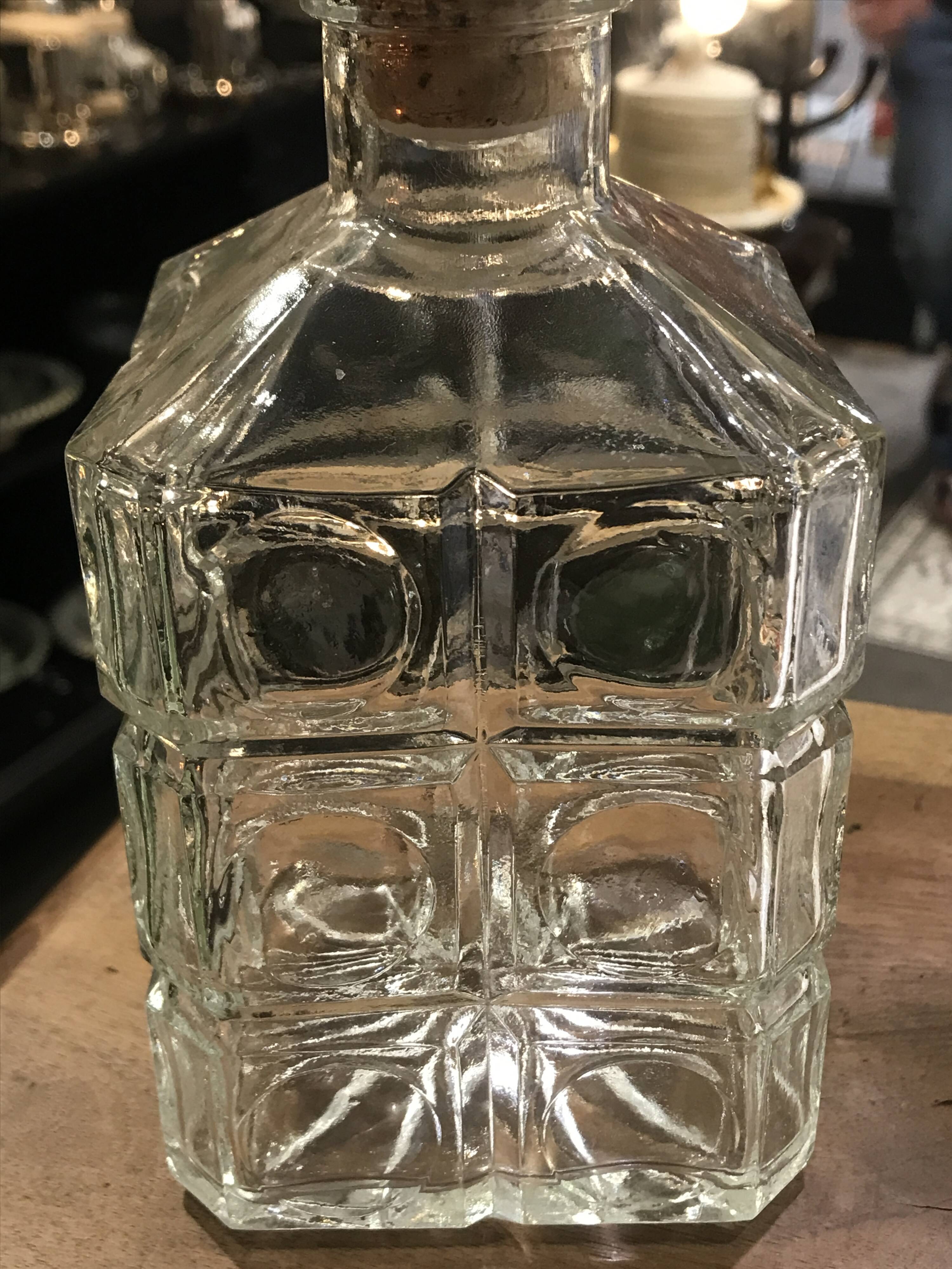 Whiskey decanter
