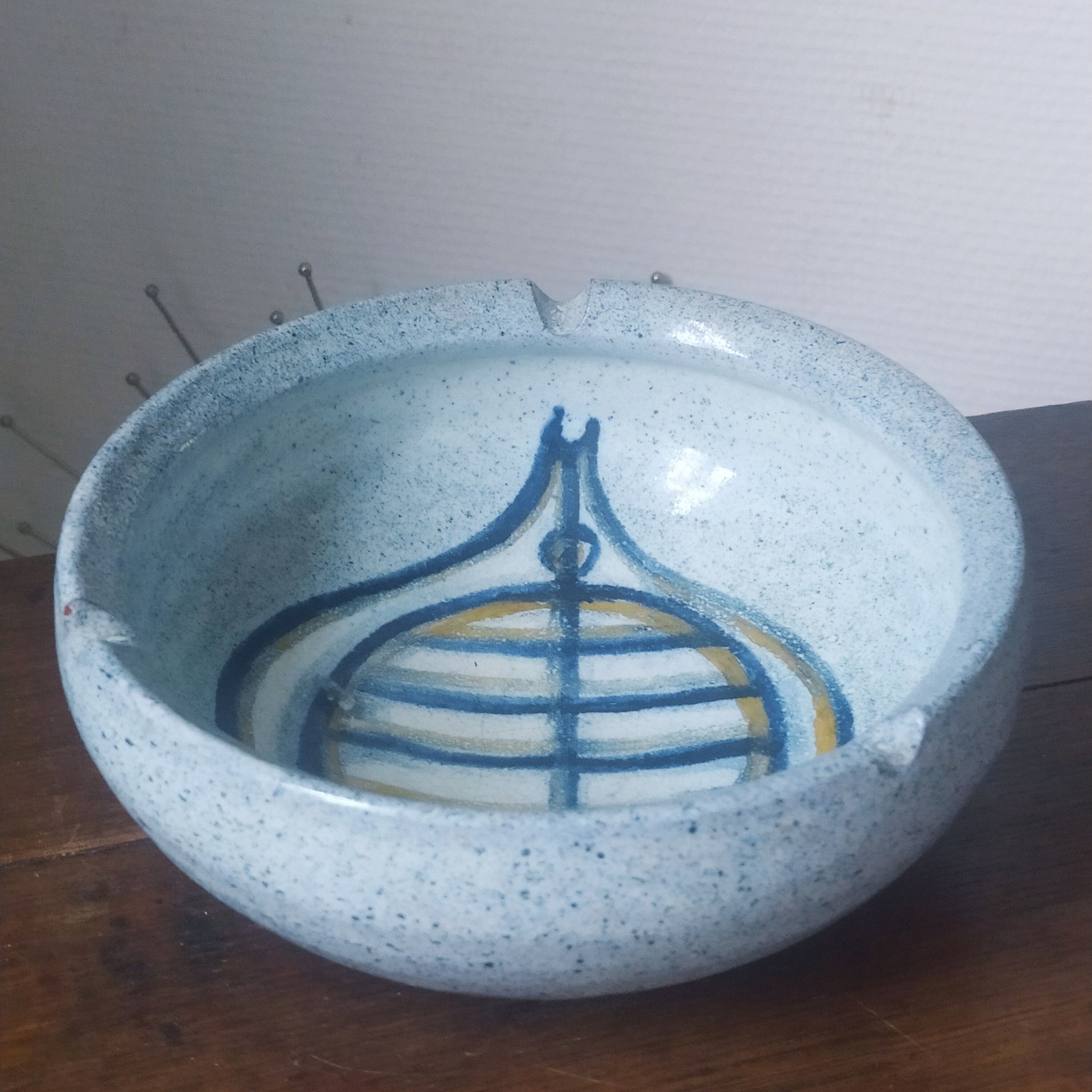 Ashtray ceramic bowl of art alfaraz