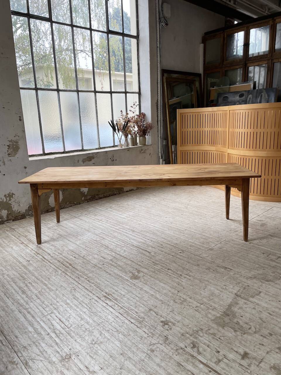 Farmhouse table with spindle legs 2.50m