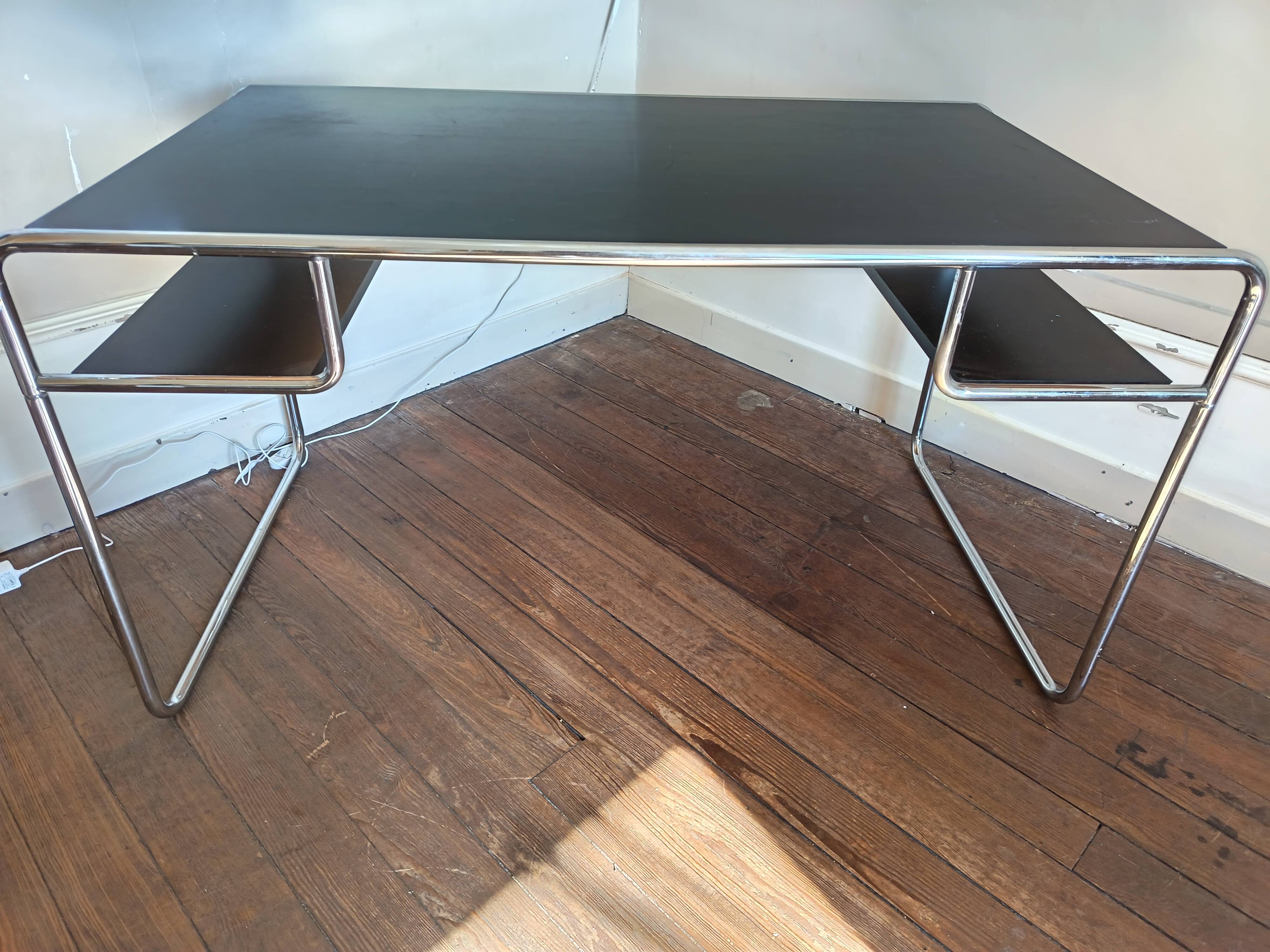 Bauhaus style desk