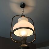 Lustre /suspension ancienne avec opaline /lampe à pétrole