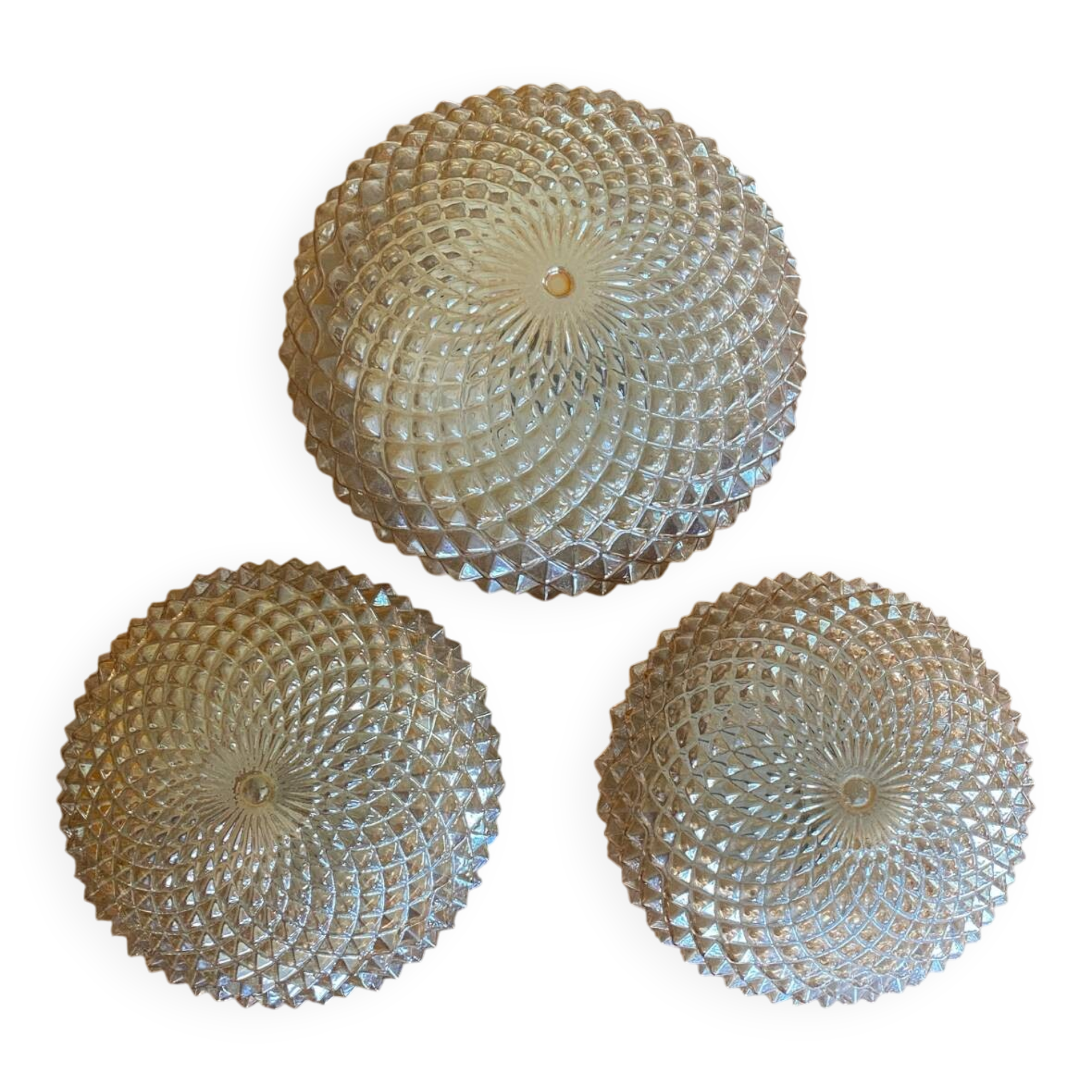 Lot de trois plafonniers en verre art déco