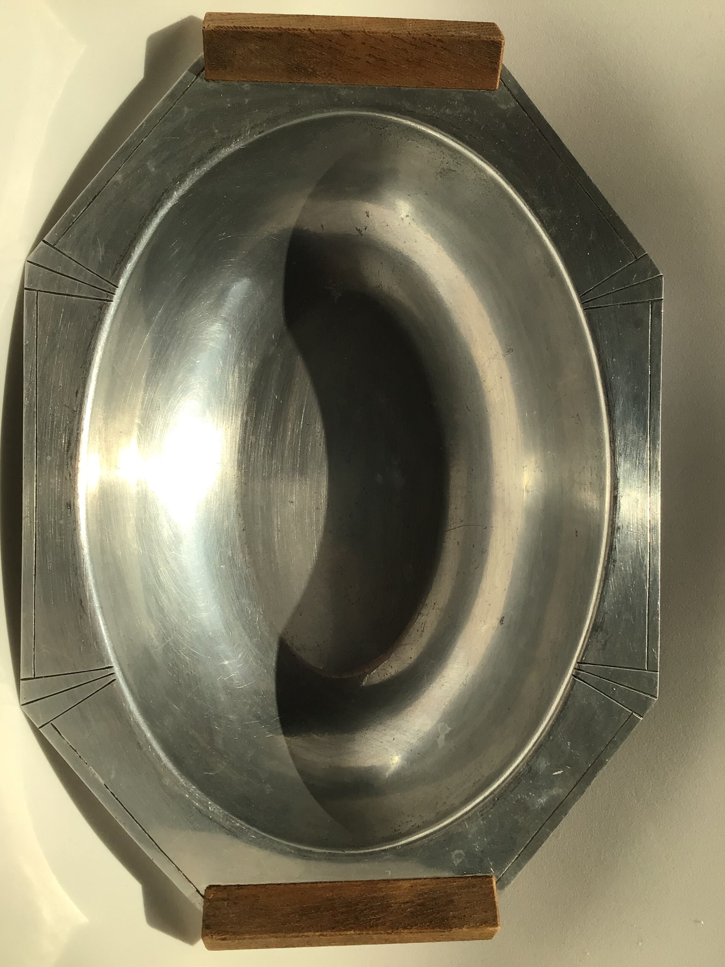 Cut art deco metal octagonal wooden handles