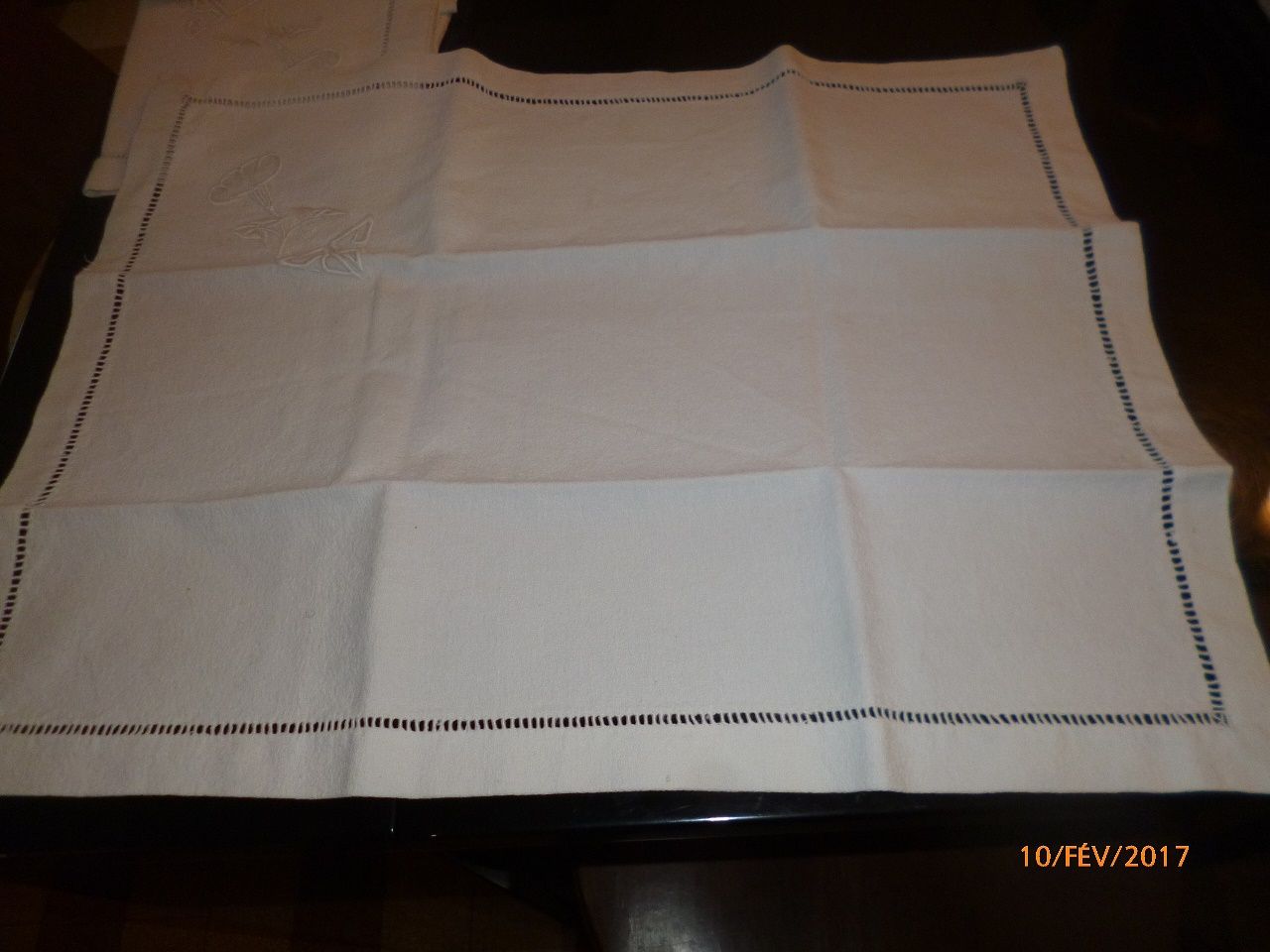 all tablecloth linen and towels 12 old lin brodees tables