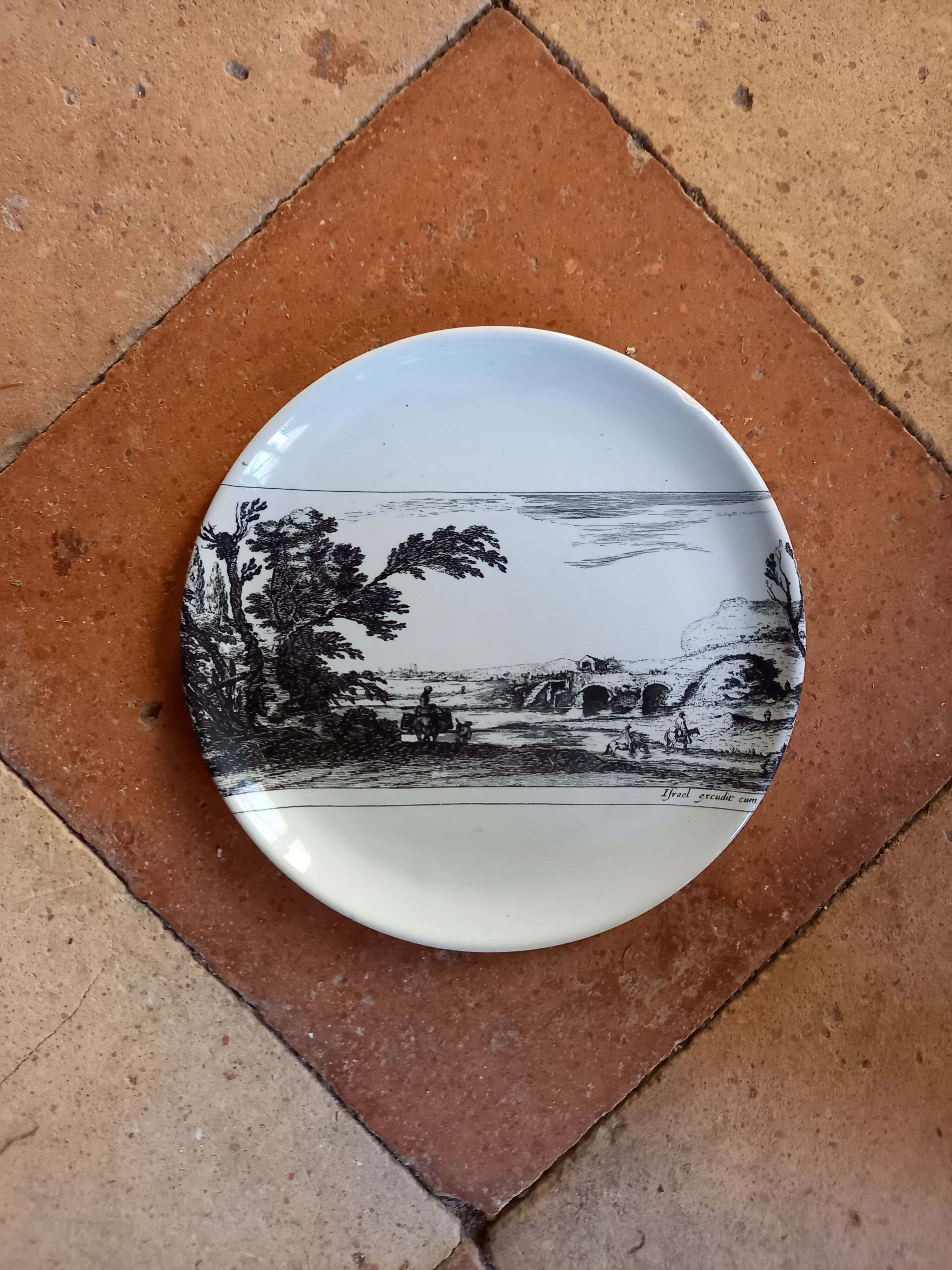 6 white plates decorations engravings Piranese