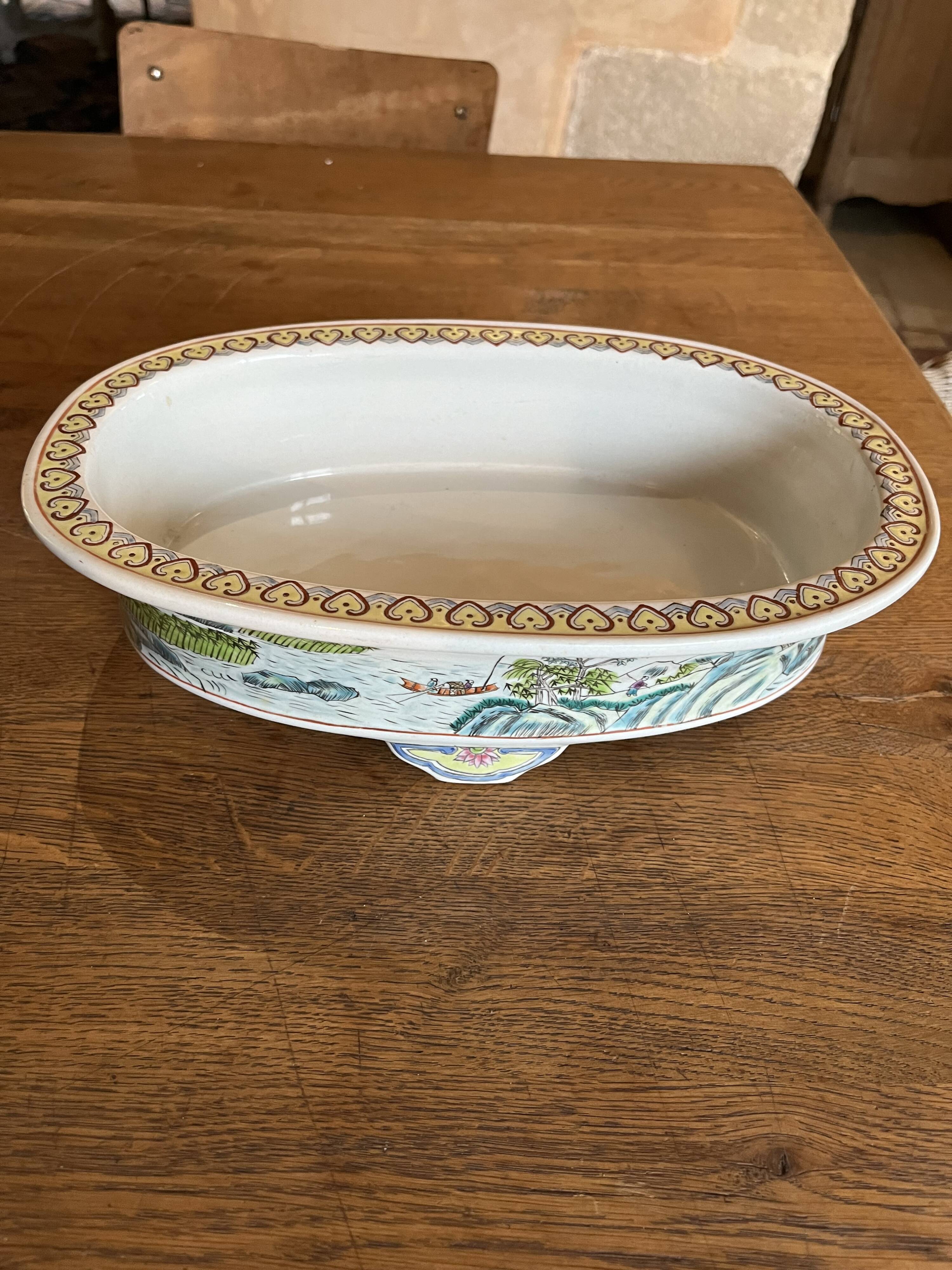 Ceramic dish
