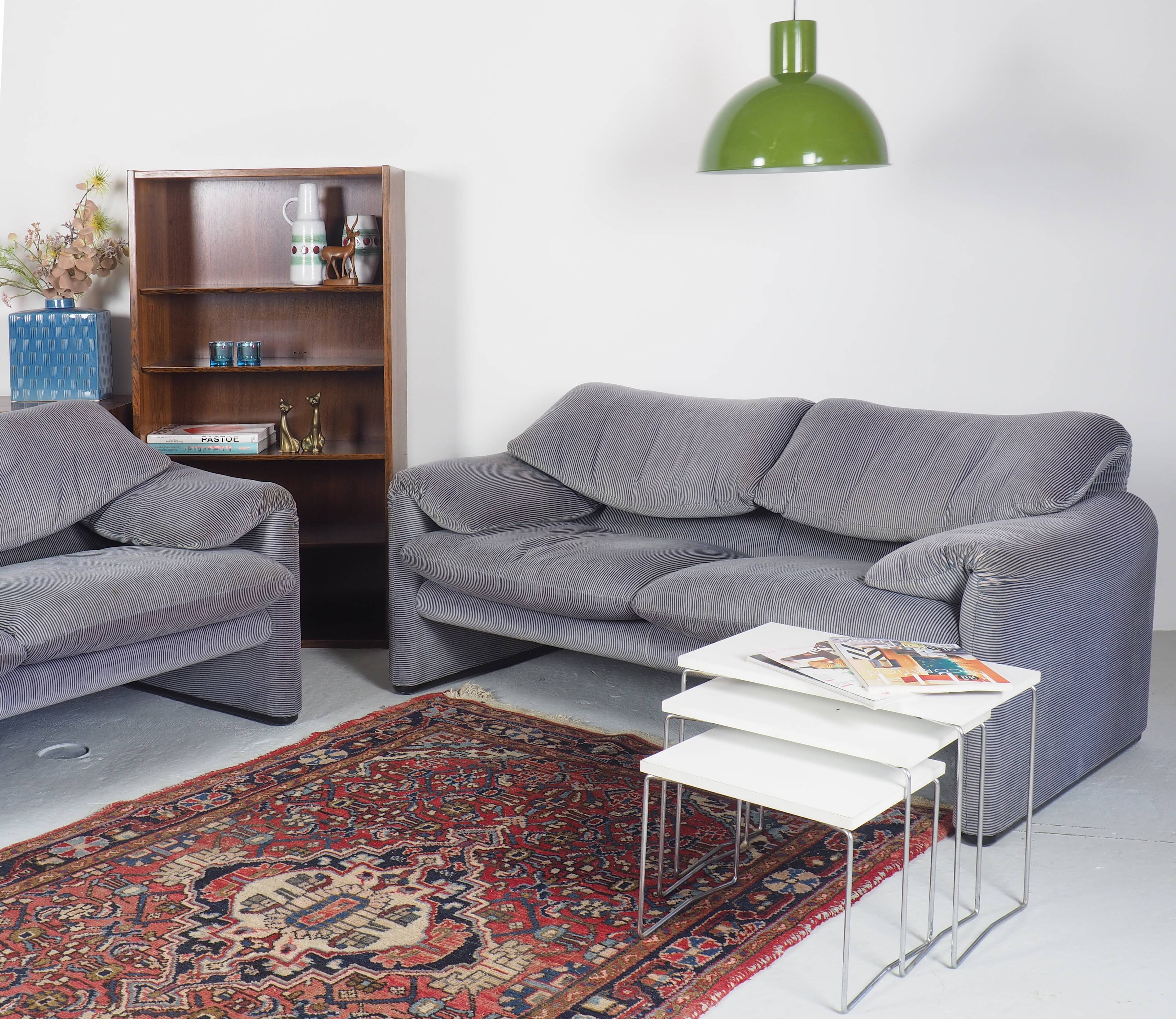 Maralunga 2 seater sofa by Vico Magistretti for Cassina