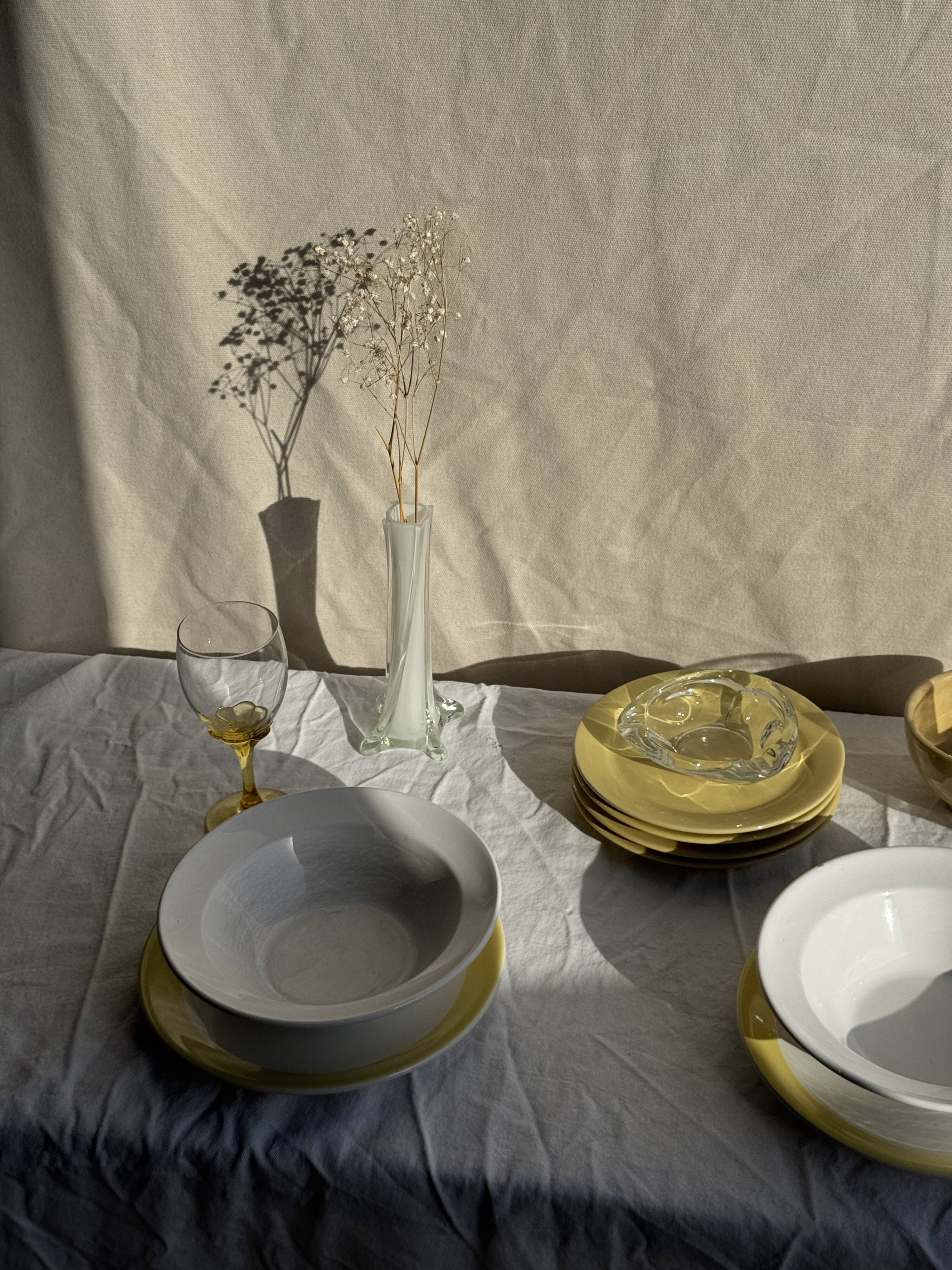 Set of 6 modern yellow dessert plates D19