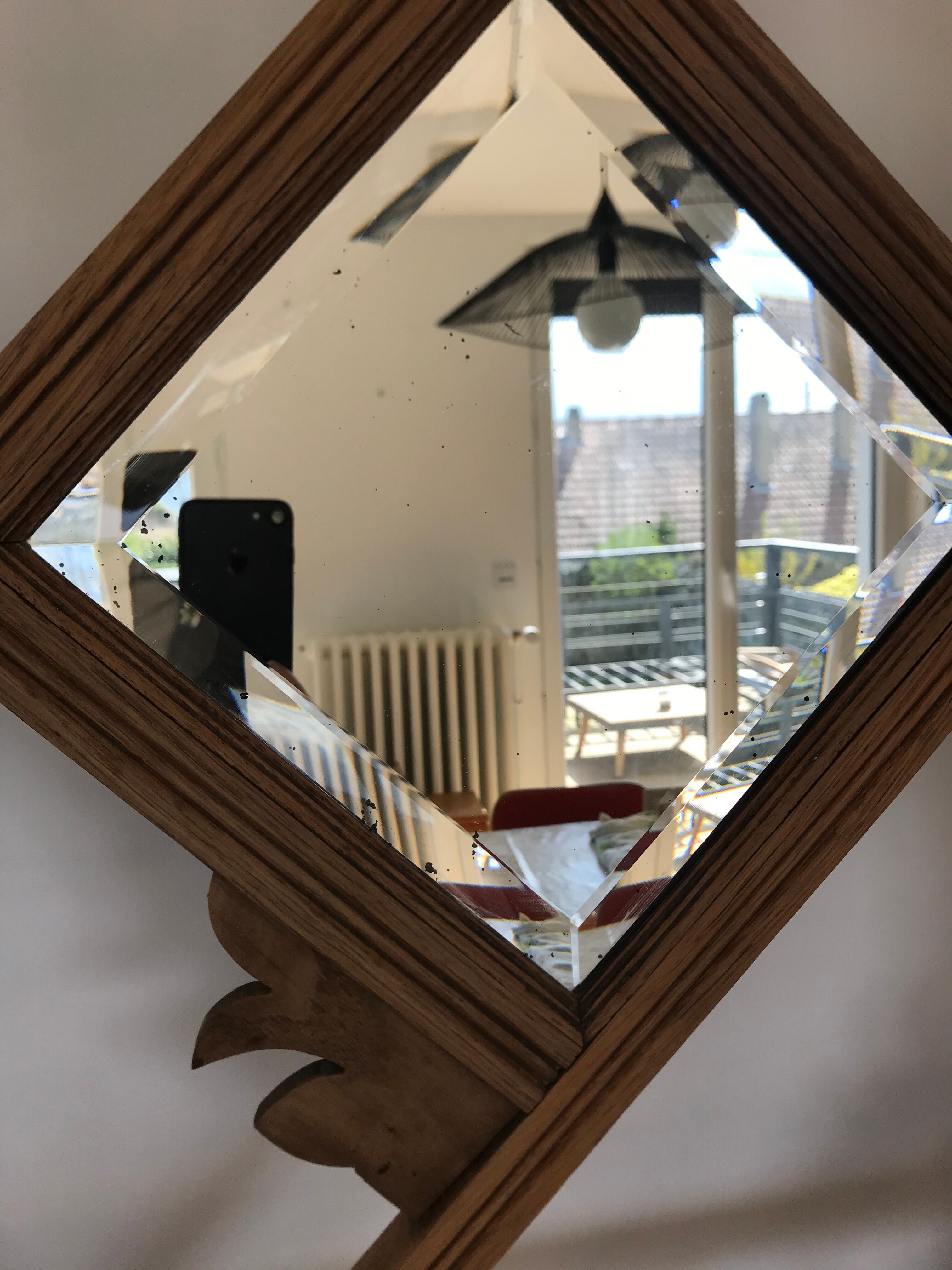 Coat-of-the-table wardrobe