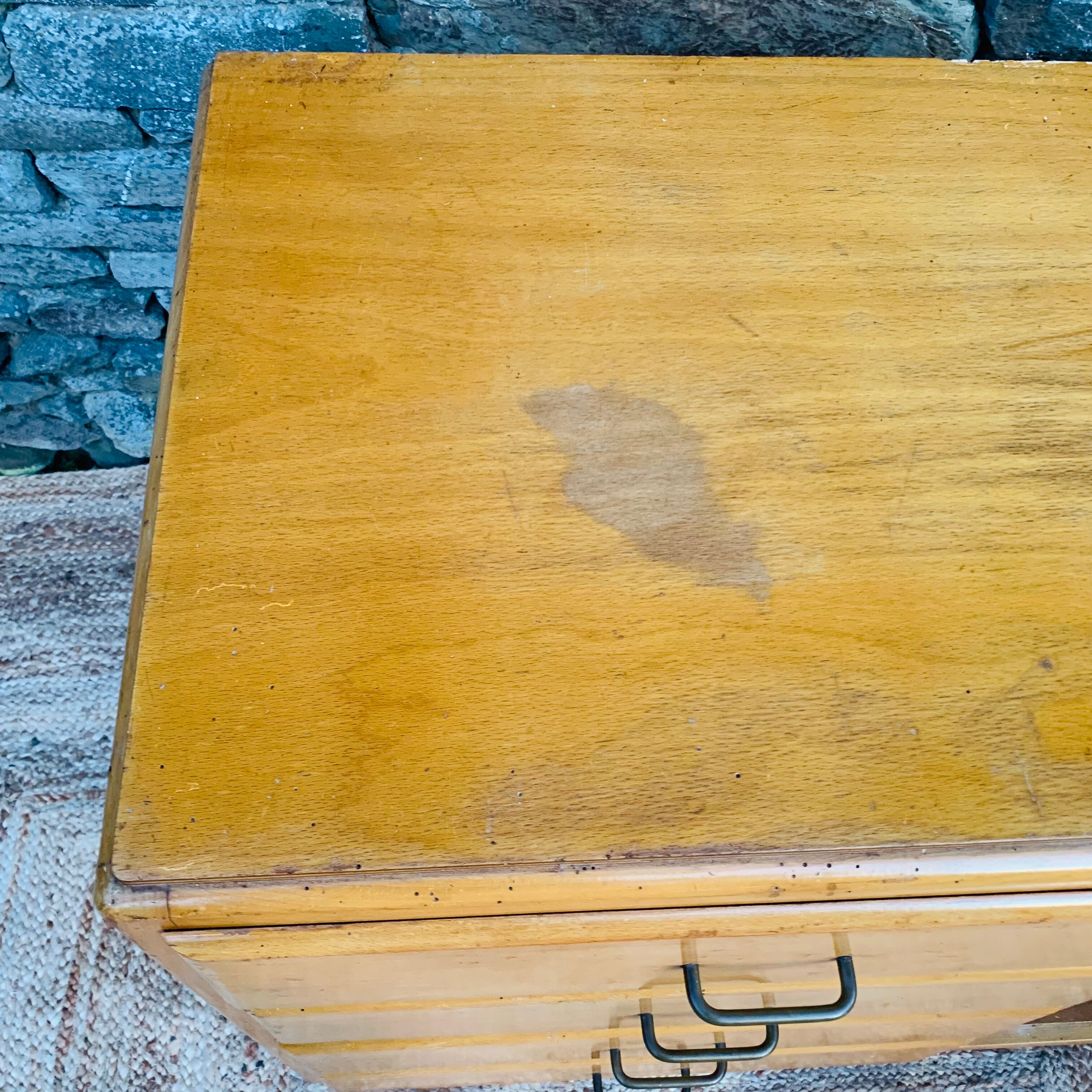 Vintage chest of drawers