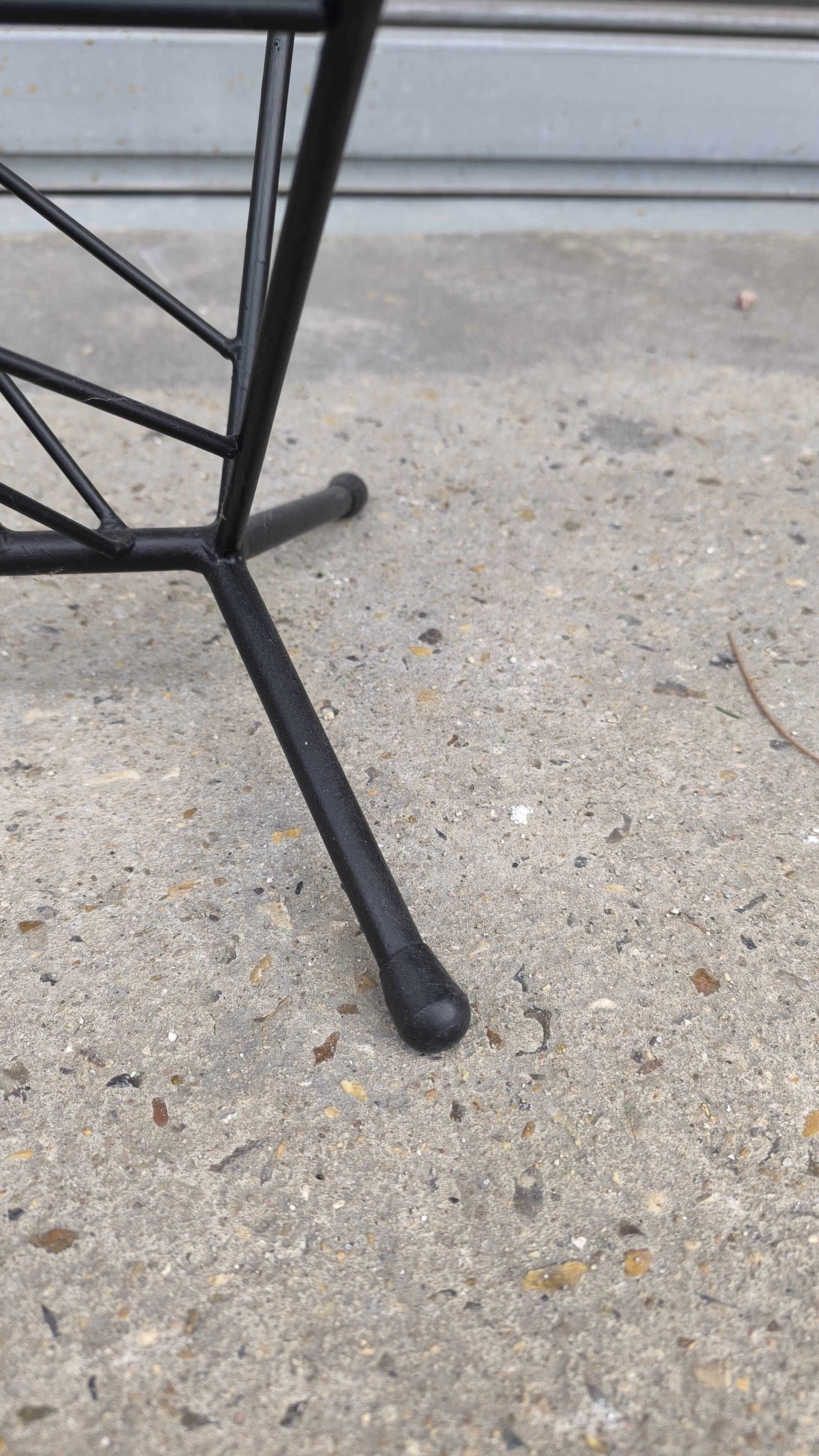 Iron and earthenware magazine rack, 1970