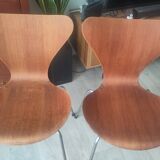 4 "Ant" chairs by Fritz Hansen, number 0164, refurbished.