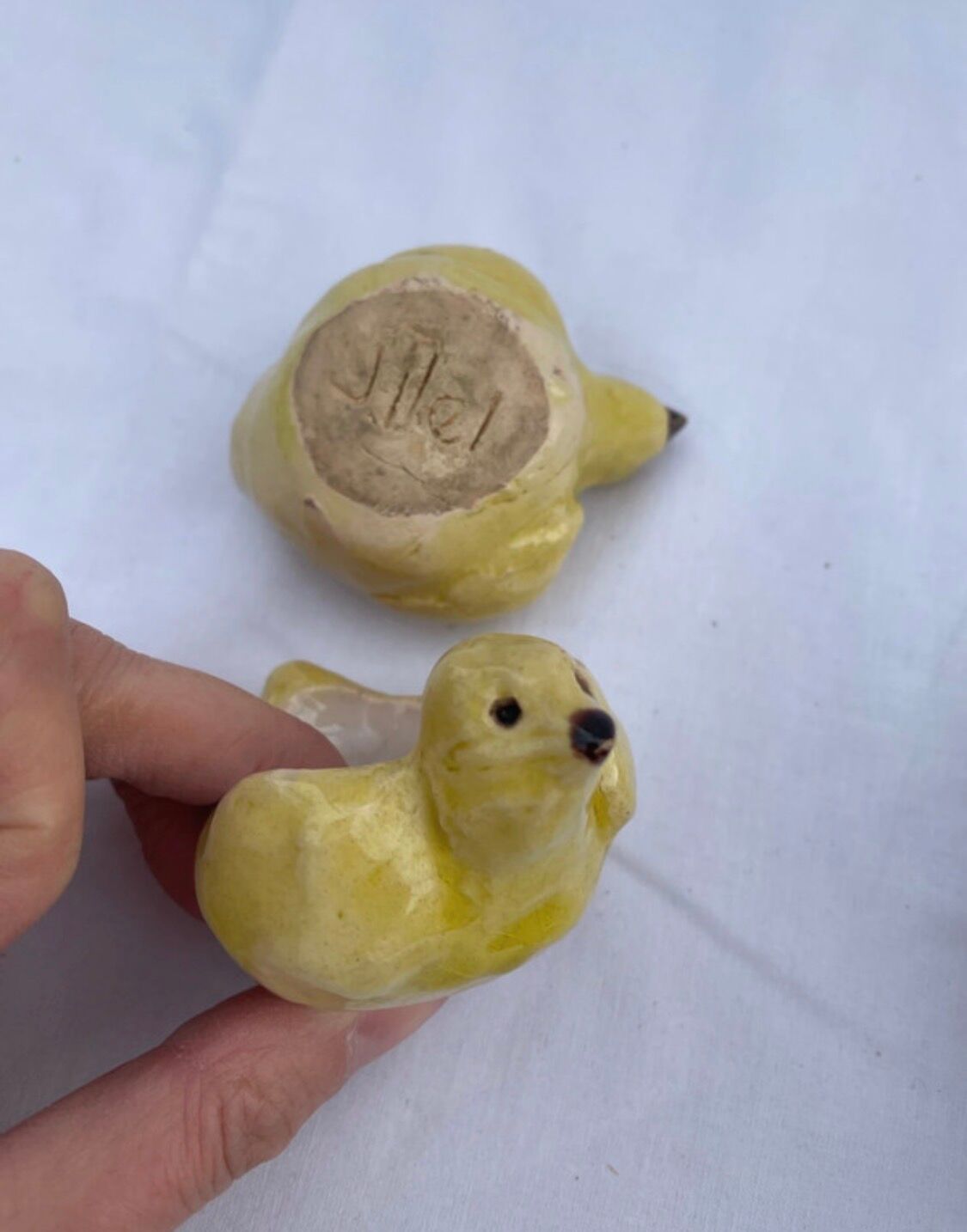 2 coquetiers en céramique en forme de poussin