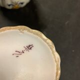 Paire de vases en porcelaine de Rouen