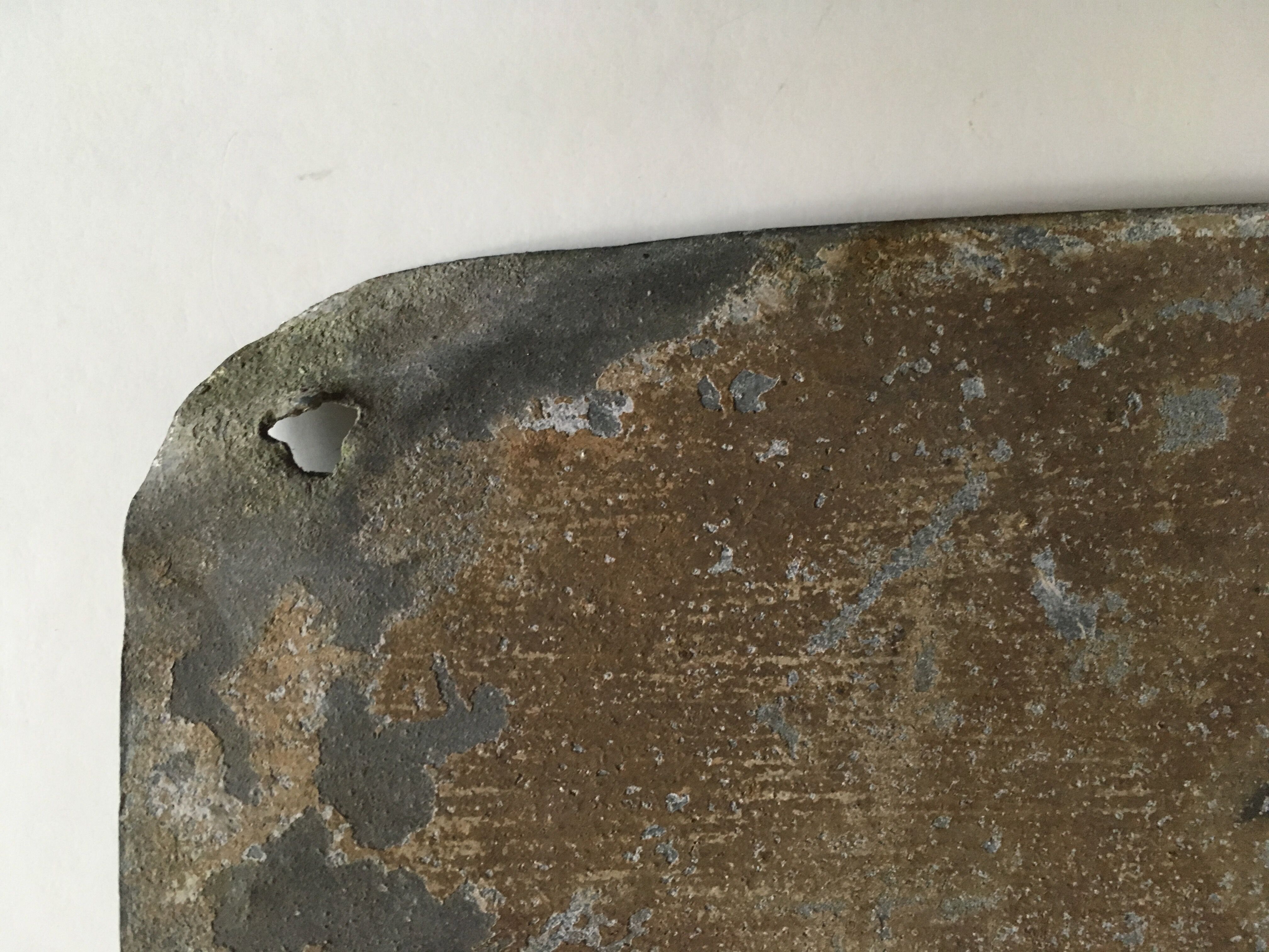 Plaque teaches A Rent in zinc 20s