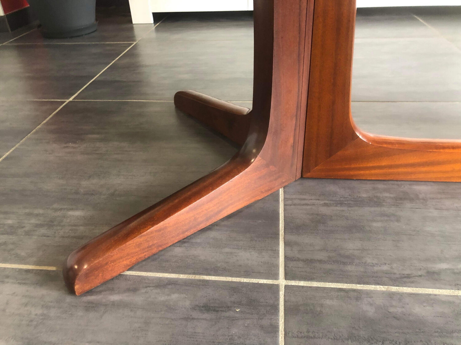 Vintage extendable table Baumann 1970s