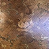 Oval coffee table in marquetterie