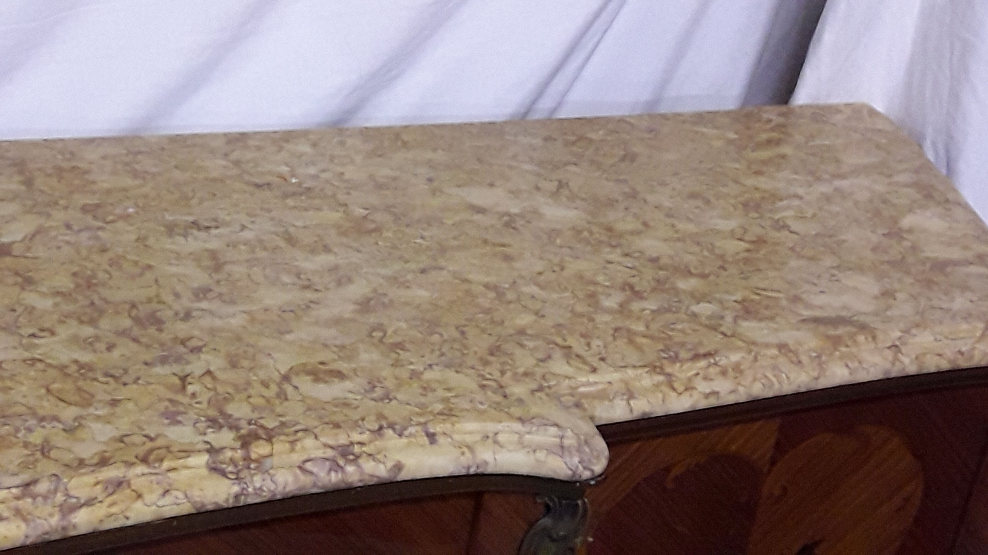 Low bronze marquèterie and marble top