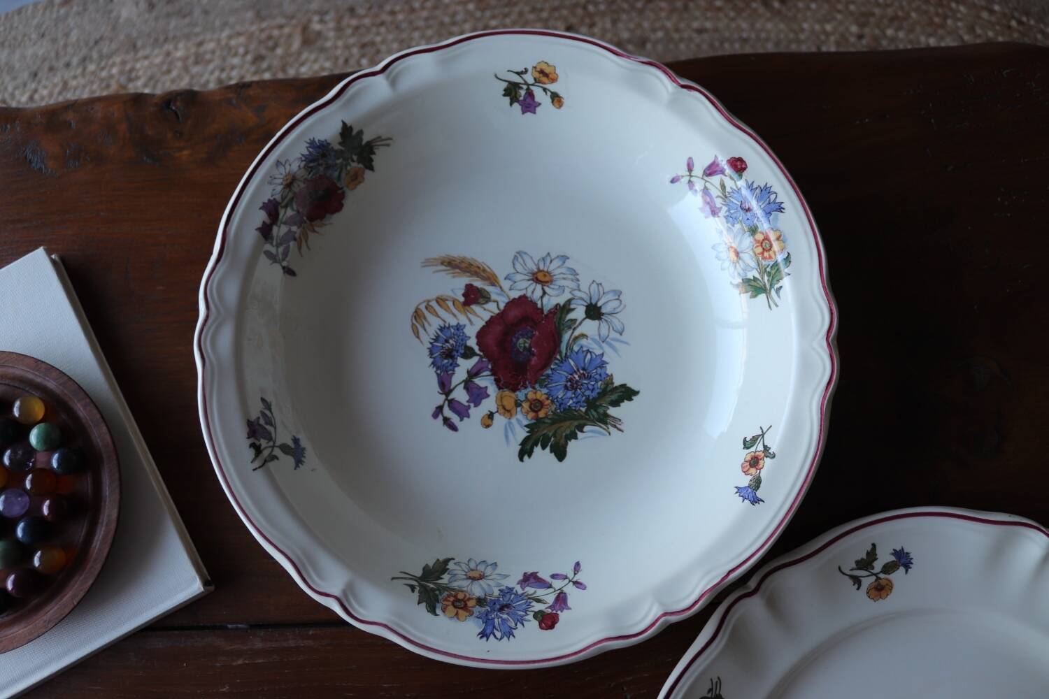 2 large Agreste flowered dishes