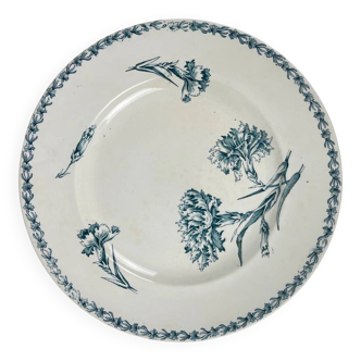 Round plate model "Carnation", KG Lunéville, ironstone, 19th century