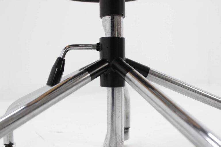 Chrome Wheel Office Chair